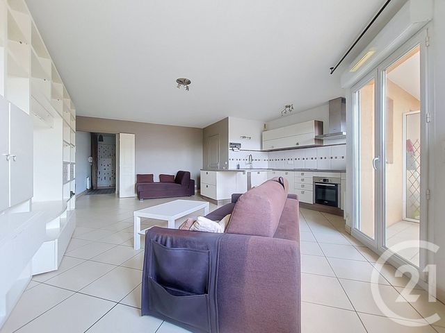 Appartement F3 à vendre - 3 pièces - 66.76 m2 - DRAGUIGNAN - 83 - PROVENCE-ALPES-COTE-D-AZUR - Century 21 Haussmann Immobilier