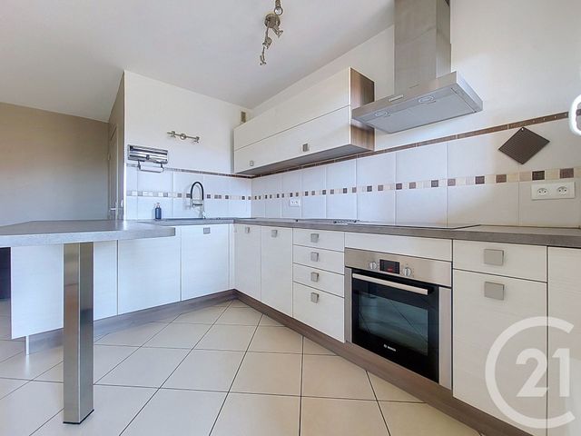 Appartement F3 à vendre - 3 pièces - 66.76 m2 - DRAGUIGNAN - 83 - PROVENCE-ALPES-COTE-D-AZUR - Century 21 Haussmann Immobilier