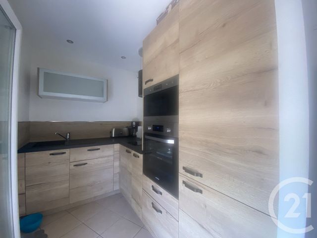 Appartement F3 à louer - 3 pièces - 56.47 m2 - DRAGUIGNAN - 83 - PROVENCE-ALPES-COTE-D-AZUR - Century 21 Haussmann Immobilier