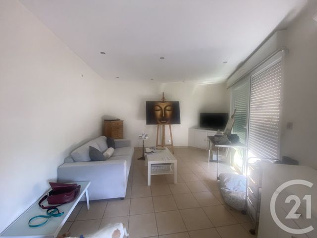 Appartement F3 à louer - 3 pièces - 56.47 m2 - DRAGUIGNAN - 83 - PROVENCE-ALPES-COTE-D-AZUR - Century 21 Haussmann Immobilier