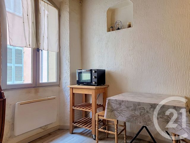Appartement F1 à louer - 1 pièce - 22.03 m2 - LE MUY - 83 - PROVENCE-ALPES-COTE-D-AZUR - Century 21 Haussmann Immobilier