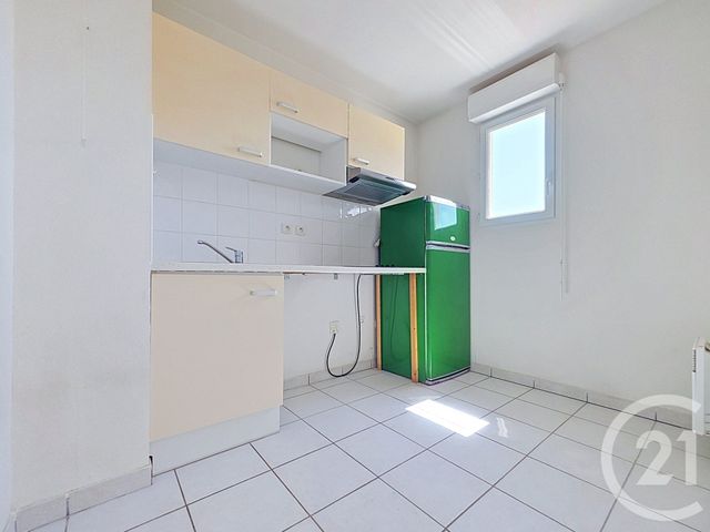 Appartement F2 à vendre - 2 pièces - 47.31 m2 - LE LUC - 83 - PROVENCE-ALPES-COTE-D-AZUR - Century 21 Haussmann Immobilier