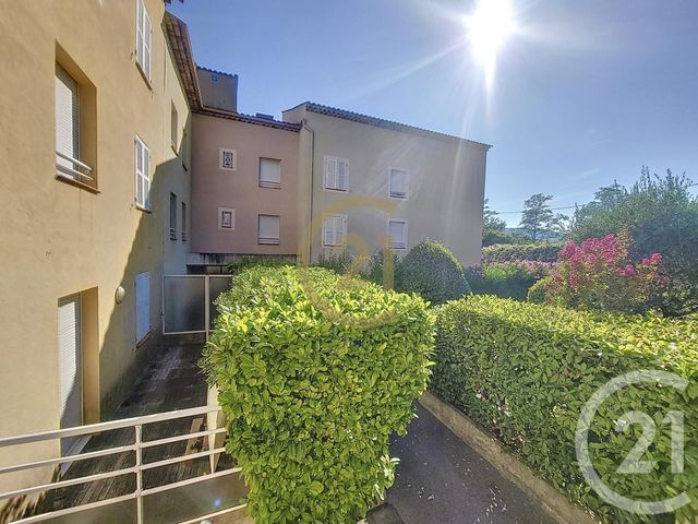 Appartement F2 à louer - 2 pièces - 49.97 m2 - DRAGUIGNAN - 83 - PROVENCE-ALPES-COTE-D-AZUR - Century 21 Haussmann Immobilier