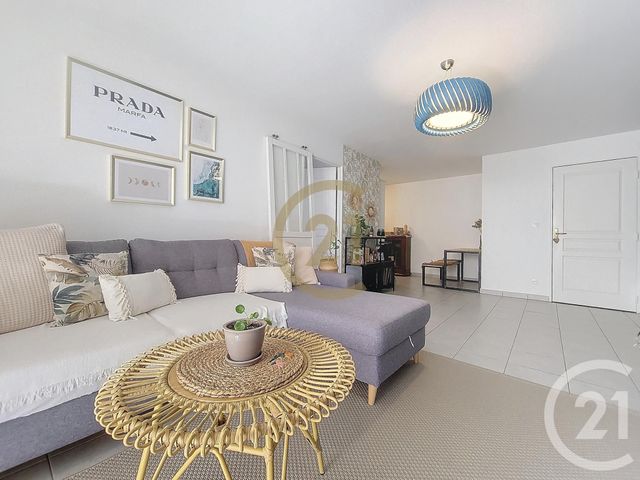Appartement F2 à louer - 2 pièces - 49.97 m2 - DRAGUIGNAN - 83 - PROVENCE-ALPES-COTE-D-AZUR - Century 21 Haussmann Immobilier