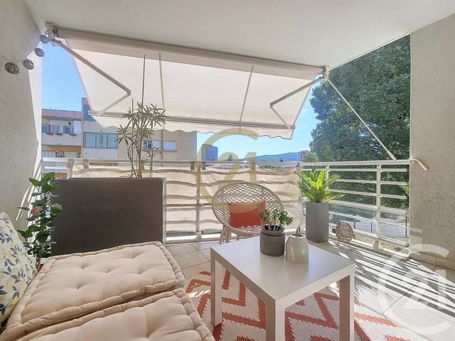 Appartement F2 à louer - 2 pièces - 49.97 m2 - DRAGUIGNAN - 83 - PROVENCE-ALPES-COTE-D-AZUR - Century 21 Haussmann Immobilier