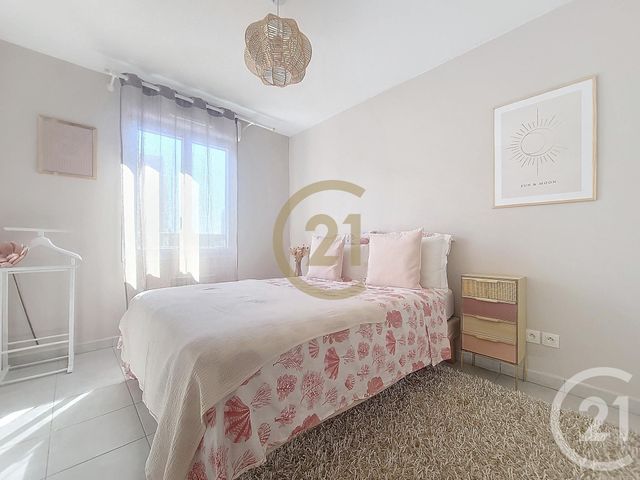 Appartement F2 à louer - 2 pièces - 49.97 m2 - DRAGUIGNAN - 83 - PROVENCE-ALPES-COTE-D-AZUR - Century 21 Haussmann Immobilier