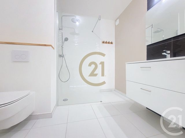 Appartement F2 à louer - 2 pièces - 39.1 m2 - DRAGUIGNAN - 83 - PROVENCE-ALPES-COTE-D-AZUR - Century 21 Haussmann Immobilier
