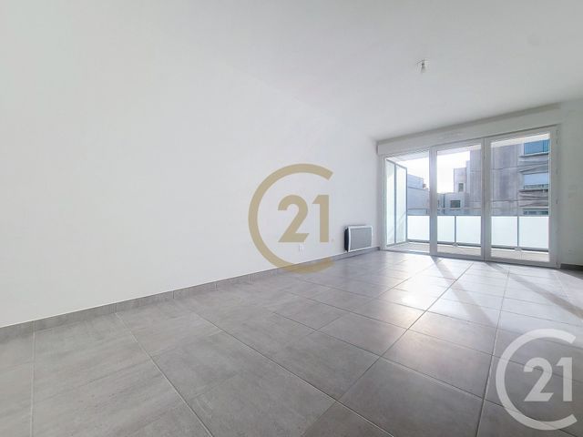 Appartement F2 à louer - 2 pièces - 39.1 m2 - DRAGUIGNAN - 83 - PROVENCE-ALPES-COTE-D-AZUR - Century 21 Haussmann Immobilier