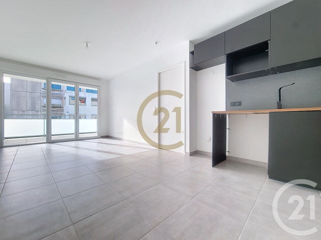 Appartement F2 à louer - 2 pièces - 39.1 m2 - DRAGUIGNAN - 83 - PROVENCE-ALPES-COTE-D-AZUR - Century 21 Haussmann Immobilier