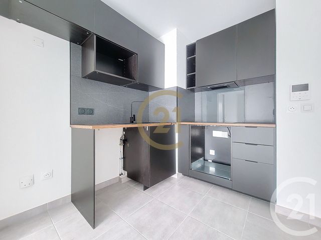 Appartement F2 à louer - 2 pièces - 39.1 m2 - DRAGUIGNAN - 83 - PROVENCE-ALPES-COTE-D-AZUR - Century 21 Haussmann Immobilier