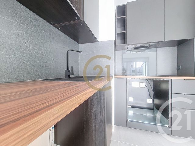 Appartement F2 à louer - 2 pièces - 39.1 m2 - DRAGUIGNAN - 83 - PROVENCE-ALPES-COTE-D-AZUR - Century 21 Haussmann Immobilier