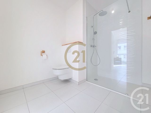 Appartement F2 à louer - 2 pièces - 39.1 m2 - DRAGUIGNAN - 83 - PROVENCE-ALPES-COTE-D-AZUR - Century 21 Haussmann Immobilier