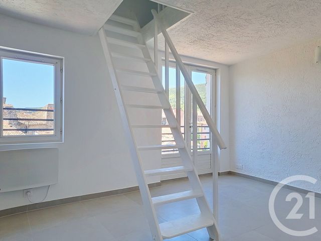 Appartement F2 à louer - 2 pièces - 26.0 m2 - DRAGUIGNAN - 83 - PROVENCE-ALPES-COTE-D-AZUR - Century 21 Haussmann Immobilier