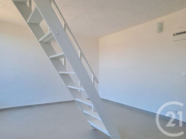 Appartement F2 à louer - 2 pièces - 26.0 m2 - DRAGUIGNAN - 83 - PROVENCE-ALPES-COTE-D-AZUR - Century 21 Haussmann Immobilier