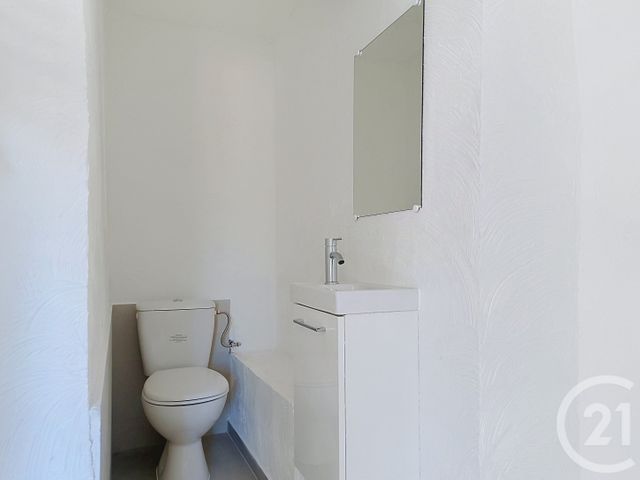 Appartement F2 à louer - 2 pièces - 26.0 m2 - DRAGUIGNAN - 83 - PROVENCE-ALPES-COTE-D-AZUR - Century 21 Haussmann Immobilier