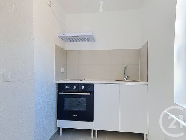 Appartement F2 à louer - 2 pièces - 26.0 m2 - DRAGUIGNAN - 83 - PROVENCE-ALPES-COTE-D-AZUR - Century 21 Haussmann Immobilier