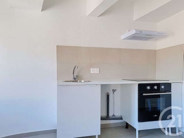 Appartement F1 bis à louer - 2 pièces - 25.97 m2 - DRAGUIGNAN - 83 - PROVENCE-ALPES-COTE-D-AZUR - Century 21 Haussmann Immobilier