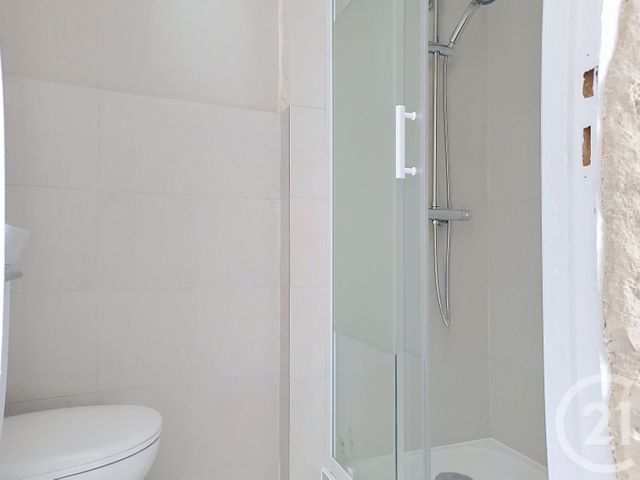 Appartement F1 à louer - 1 pièce - 17.07 m2 - DRAGUIGNAN - 83 - PROVENCE-ALPES-COTE-D-AZUR - Century 21 Haussmann Immobilier