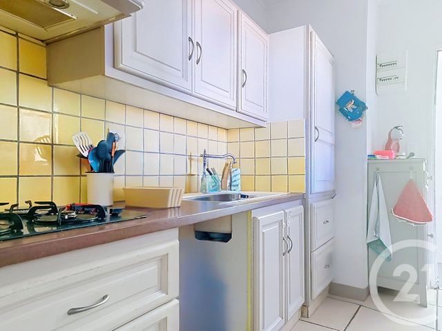 Appartement F3 à louer - 3 pièces - 75.29 m2 - DRAGUIGNAN - 83 - PROVENCE-ALPES-COTE-D-AZUR - Century 21 Haussmann Immobilier