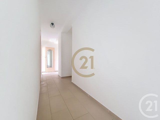 Appartement F4 à louer - 3 pièces - 72.09 m2 - DRAGUIGNAN - 83 - PROVENCE-ALPES-COTE-D-AZUR - Century 21 Haussmann Immobilier