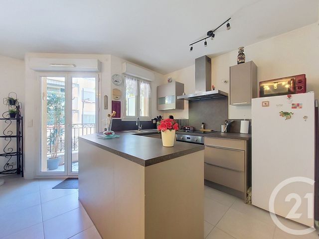 Appartement F4 à vendre - 4 pièces - 90.77 m2 - DRAGUIGNAN - 83 - PROVENCE-ALPES-COTE-D-AZUR - Century 21 Haussmann Immobilier