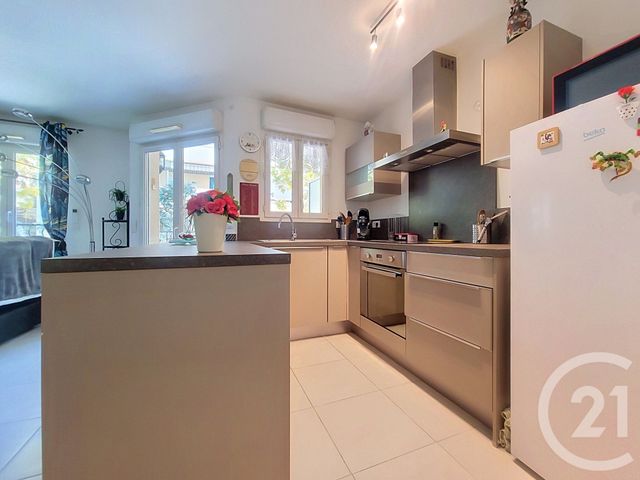 Appartement F4 à vendre - 4 pièces - 90.77 m2 - DRAGUIGNAN - 83 - PROVENCE-ALPES-COTE-D-AZUR - Century 21 Haussmann Immobilier