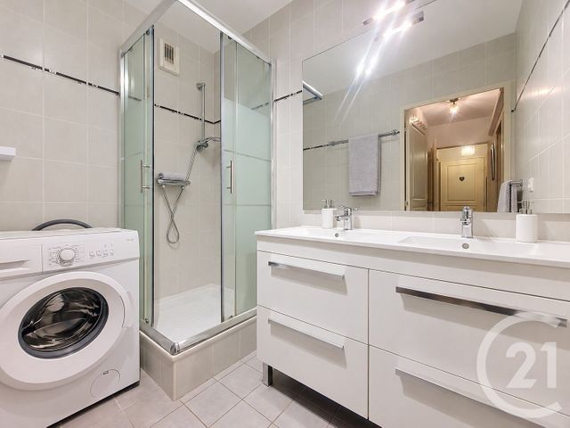 Appartement F4 à vendre - 4 pièces - 90.77 m2 - DRAGUIGNAN - 83 - PROVENCE-ALPES-COTE-D-AZUR - Century 21 Haussmann Immobilier