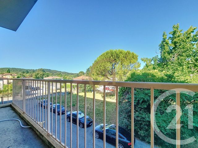 Appartement F1 à louer - 1 pièce - 31.75 m2 - DRAGUIGNAN - 83 - PROVENCE-ALPES-COTE-D-AZUR - Century 21 Haussmann Immobilier