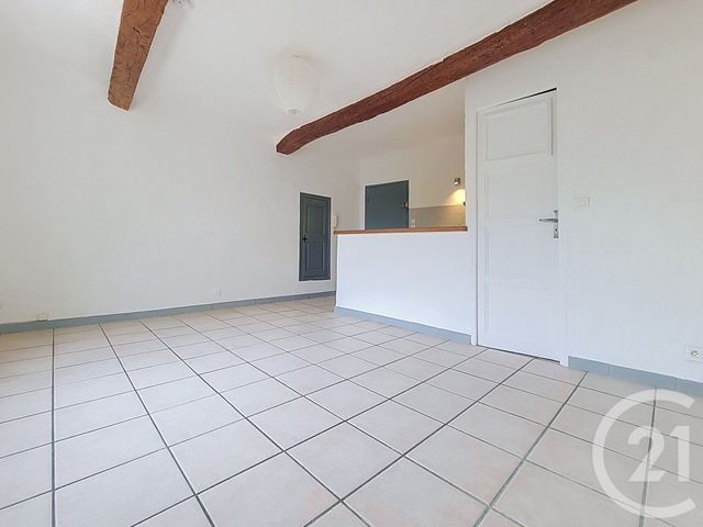 Appartement Studio à vendre - 1 pièce - 22.0 m2 - DRAGUIGNAN - 83 - PROVENCE-ALPES-COTE-D-AZUR - Century 21 Haussmann Immobilier