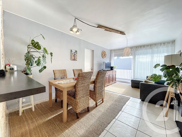 Appartement F4 à louer - 4 pièces - 72.85 m2 - DRAGUIGNAN - 83 - PROVENCE-ALPES-COTE-D-AZUR - Century 21 Haussmann Immobilier