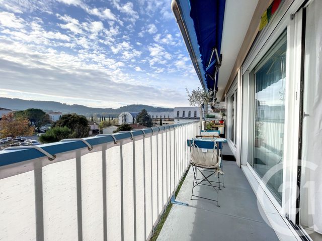 Appartement F4 à louer - 4 pièces - 72.85 m2 - DRAGUIGNAN - 83 - PROVENCE-ALPES-COTE-D-AZUR - Century 21 Haussmann Immobilier