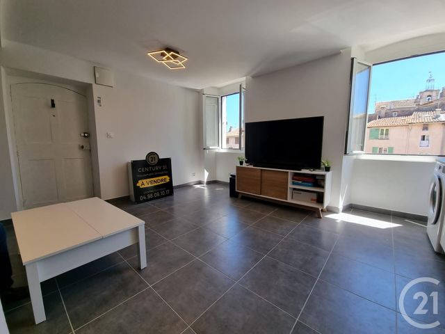 Appartement F2 à louer - 2 pièces - 31.0 m2 - TRANS EN PROVENCE - 83 - PROVENCE-ALPES-COTE-D-AZUR - Century 21 Haussmann Immobilier