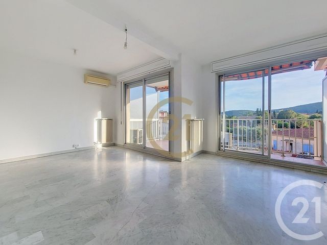 Appartement F3 à louer - 3 pièces - 61.55 m2 - DRAGUIGNAN - 83 - PROVENCE-ALPES-COTE-D-AZUR - Century 21 Haussmann Immobilier