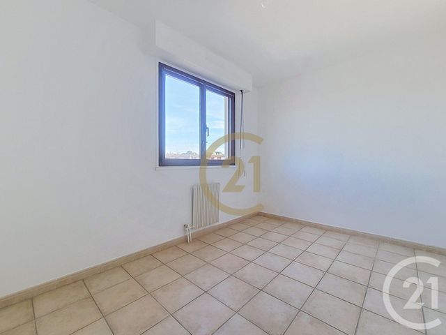 Appartement F3 à louer - 3 pièces - 61.55 m2 - DRAGUIGNAN - 83 - PROVENCE-ALPES-COTE-D-AZUR - Century 21 Haussmann Immobilier