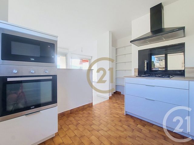 Appartement F3 à louer - 3 pièces - 61.55 m2 - DRAGUIGNAN - 83 - PROVENCE-ALPES-COTE-D-AZUR - Century 21 Haussmann Immobilier