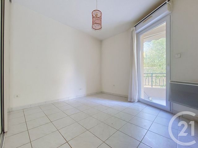 Appartement F2 à vendre - 2 pièces - 36.02 m2 - DRAGUIGNAN - 83 - PROVENCE-ALPES-COTE-D-AZUR - Century 21 Haussmann Immobilier
