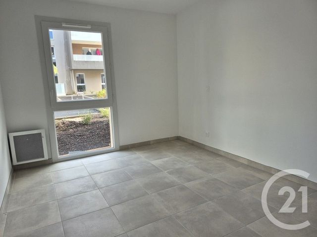 Appartement F3 à louer - 3 pièces - 65.5 m2 - FREJUS - 83 - PROVENCE-ALPES-COTE-D-AZUR - Century 21 Haussmann Immobilier