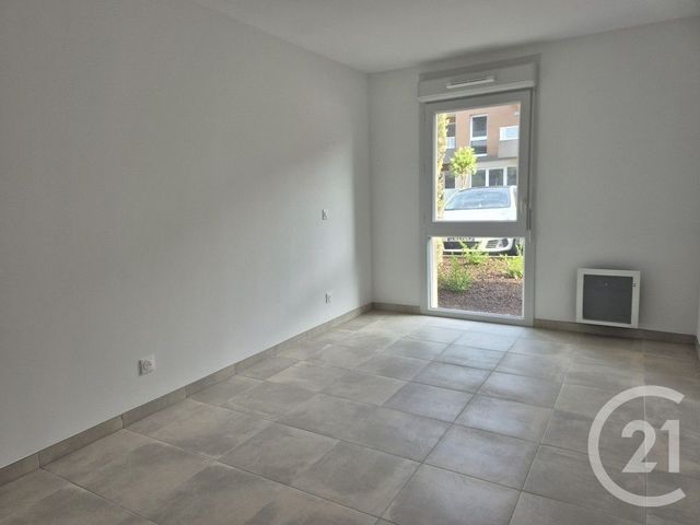 Appartement F3 à louer - 3 pièces - 65.5 m2 - FREJUS - 83 - PROVENCE-ALPES-COTE-D-AZUR - Century 21 Haussmann Immobilier