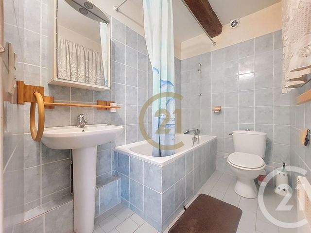 Appartement F3 à vendre - 2 pièces - 47.6 m2 - DRAGUIGNAN - 83 - PROVENCE-ALPES-COTE-D-AZUR - Century 21 Haussmann Immobilier