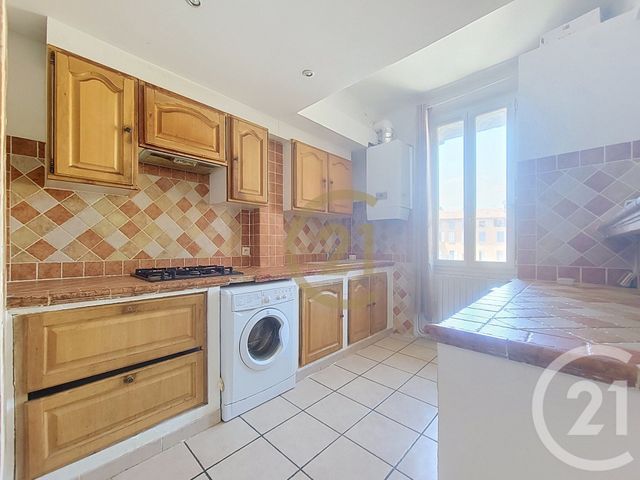 Appartement F2 à vendre - 2 pièces - 53.6 m2 - DRAGUIGNAN - 83 - PROVENCE-ALPES-COTE-D-AZUR - Century 21 Haussmann Immobilier