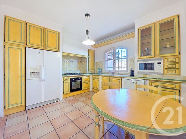 maison à vendre - 8 pièces - 215.0 m2 - DRAGUIGNAN - 83 - PROVENCE-ALPES-COTE-D-AZUR - Century 21 Haussmann Immobilier