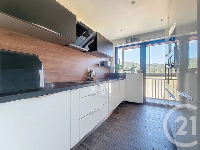 Afficher la photo en grand Appartement F4 à vendre - 4 pièces - 83.02 m2 - DRAGUIGNAN - 83 - PROVENCE-ALPES-COTE-D-AZUR - Century 21 Haussmann Immobilier