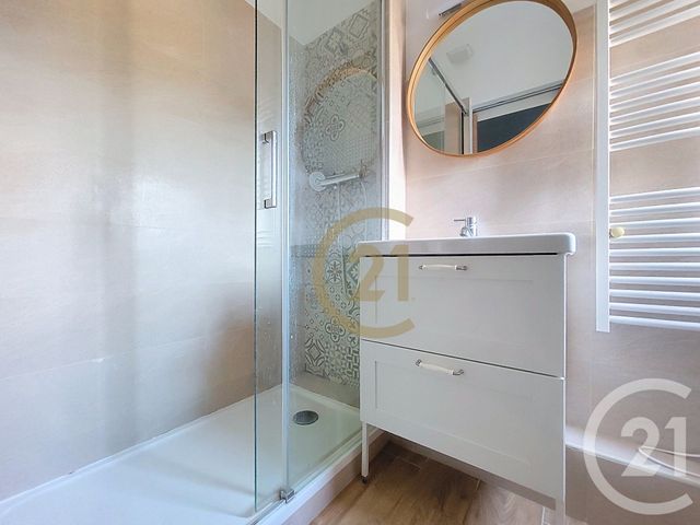 Afficher la photo en grand Appartement F3 à vendre - 3 pièces - 52.27 m2 - LE MUY - 83 - PROVENCE-ALPES-COTE-D-AZUR - Century 21 Haussmann Immobilier