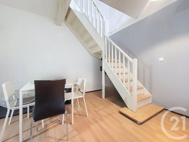 Afficher la photo en grand immeuble à vendre - 78.0 m2 - DRAGUIGNAN - 83 - PROVENCE-ALPES-COTE-D-AZUR - Century 21 Haussmann Immobilier