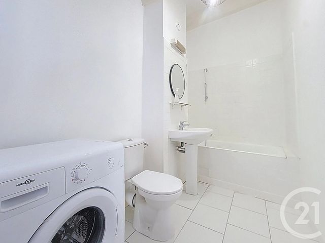 Afficher la photo en grand immeuble à vendre - 78.0 m2 - DRAGUIGNAN - 83 - PROVENCE-ALPES-COTE-D-AZUR - Century 21 Haussmann Immobilier