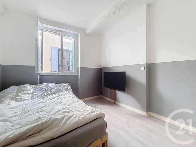 Afficher la photo en grand immeuble à vendre - 78.0 m2 - DRAGUIGNAN - 83 - PROVENCE-ALPES-COTE-D-AZUR - Century 21 Haussmann Immobilier